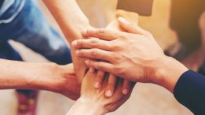 Aiutiamoci! Gruppo volontari per supporto